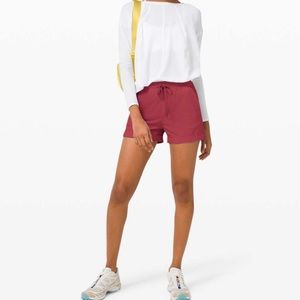SOLD Lululemon Spring Breakaway Shorts Size 2